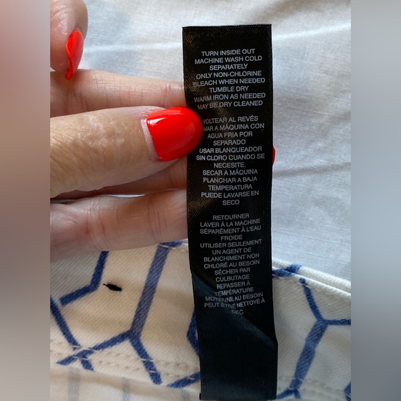 Chico’s Slimming Trellis Tile Girlfriend crop size 0 - Picture 11 of 12